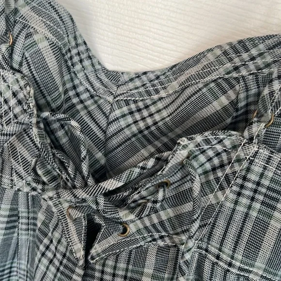 URBAN OUTFITTERS XS ROMPER FLANNEL STYLE ROMPER CUTE UO CUTE MINI DRESS ROMPER - Picture 11 of 16